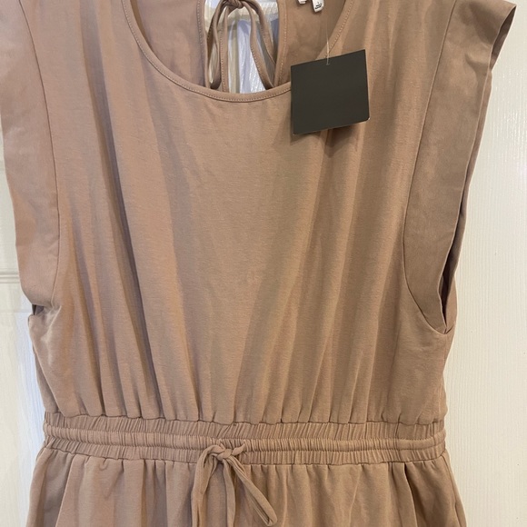 Le Lis Tan Drawstring Waist Jumpsuit NWT - Picture 2 of 11